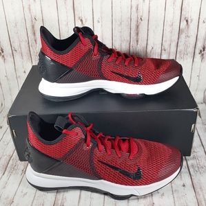 Nike LeBron James Witness 4